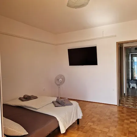 Seaview Manzoni Apartman *