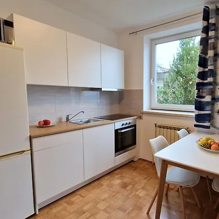 Seaview Manzoni Apartman *