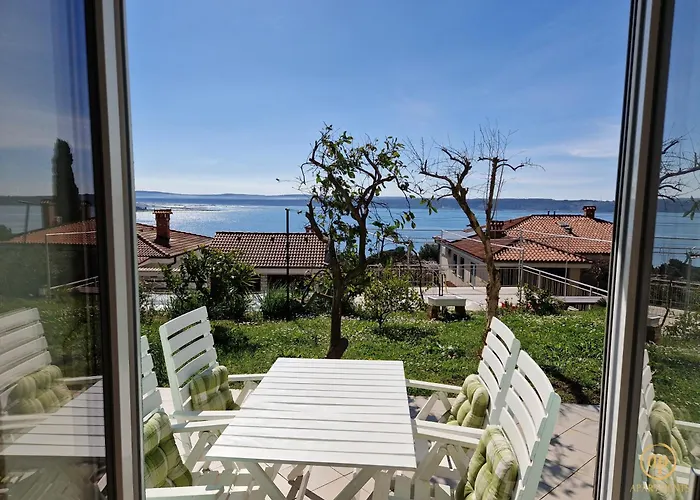 Seaview Manzoni בפורטורוז