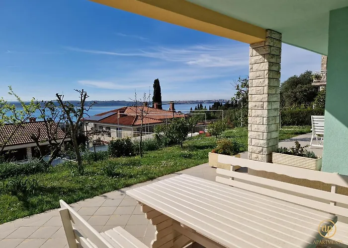 Lägenhet Seaview Manzoni